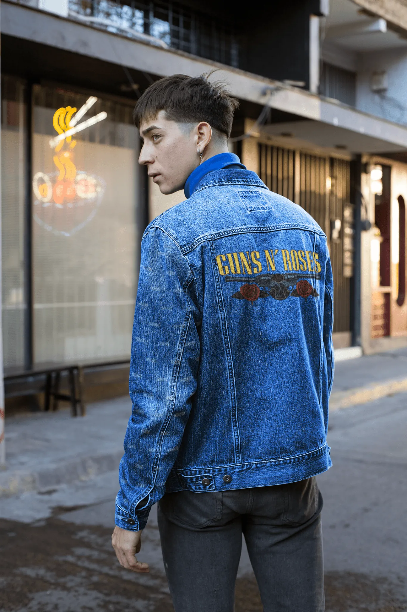 ["Premium Guns N' Roses Exclusive Denim Jacket - Limited Edition by YORD (Denim) - photo 1 of 5", "Premium Guns N' Roses Exclusive Denim Jacket - Limited Edition by YORD (Denim) - photo 2 of 5", "Premium Guns N' Roses Exclusive Denim Jacket - Limited Edition by YORD (Denim) - photo 3 of 5", "Premium Guns N' Roses Exclusive Denim Jacket - Limited Edition by YORD (Denim) - photo 4 of 5", "Premium Guns N' Roses Exclusive Denim Jacket - Limited Edition by YORD (Denim) - photo 5 of 5"]